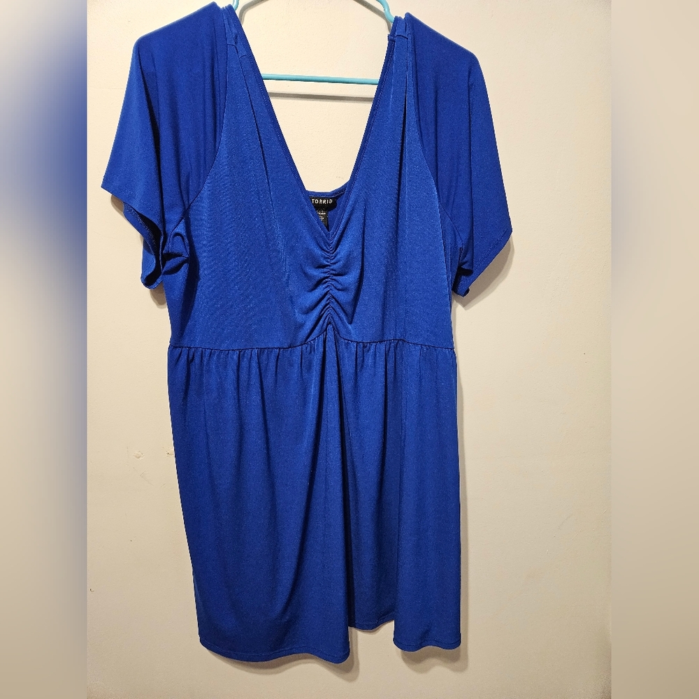 Torrid blue ruched top
